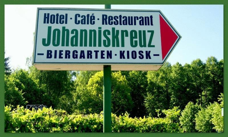 Hotel-Restaurant Johanniskreuz 트립스타트 외부 사진