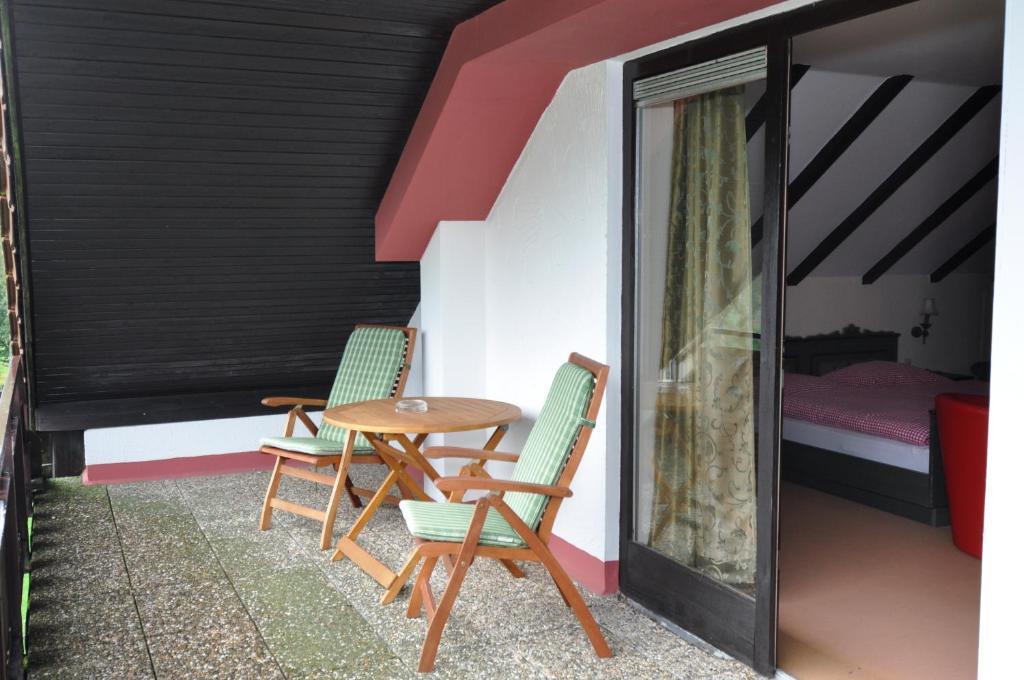 Hotel-Restaurant Johanniskreuz 트립스타트 객실 사진